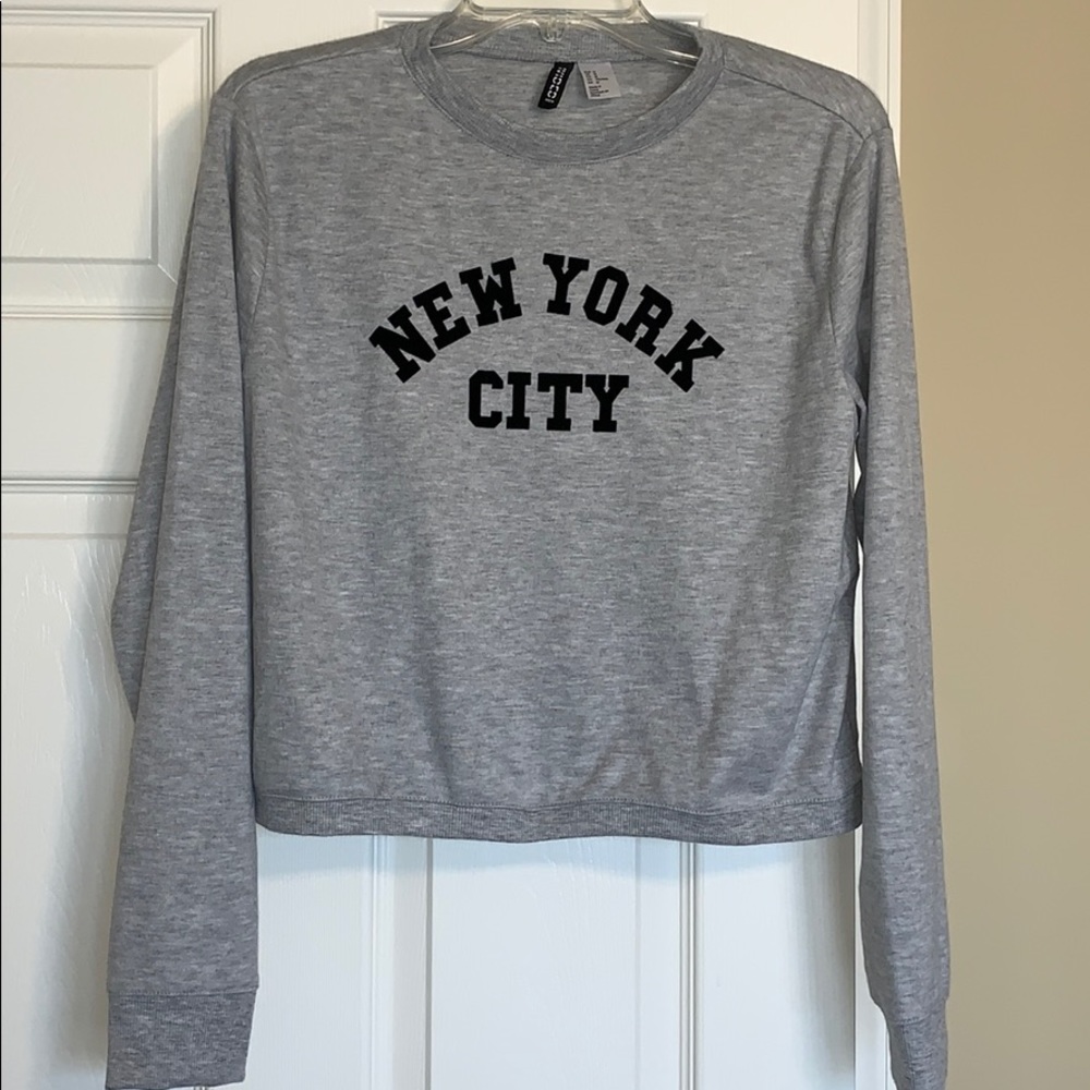 Cropped Grey New York City Crewneck from H&M